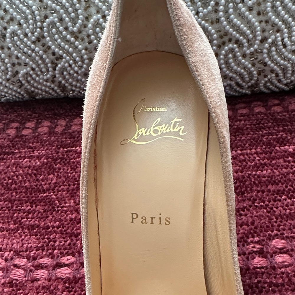 Christian Louboutin Beige Pointed Heels - Picture 6 of 7